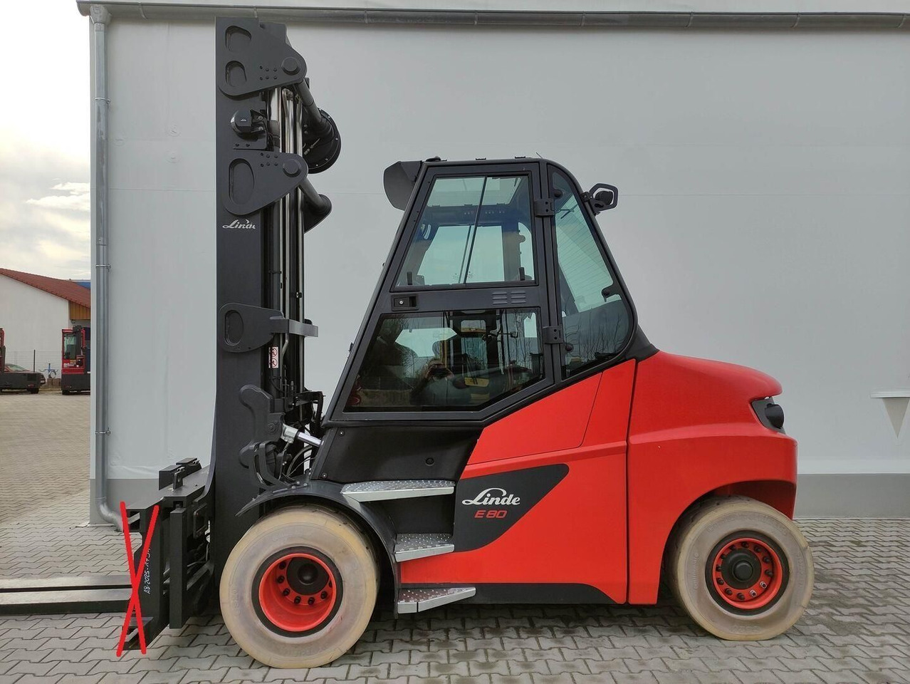 Linde E80-01/900 - Elektrikli forklift: fotoğraf 1 Linde E80-01/900 - Elektrikli forklift: fotoğraf 1