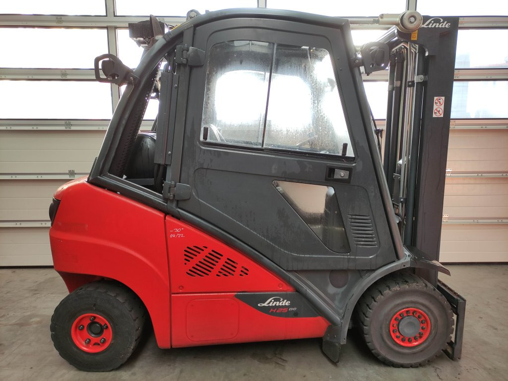 Linde H25T-02-392 EVO - Forklift: fotoğraf 2 Linde H25T-02-392 EVO - Forklift: fotoğraf 2
