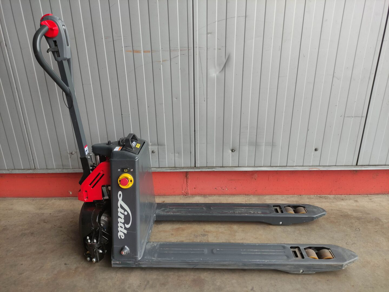 Linde MT15C - Kullanılan transpalet: fotoğraf 2 Linde MT15C - Kullanılan transpalet: fotoğraf 2