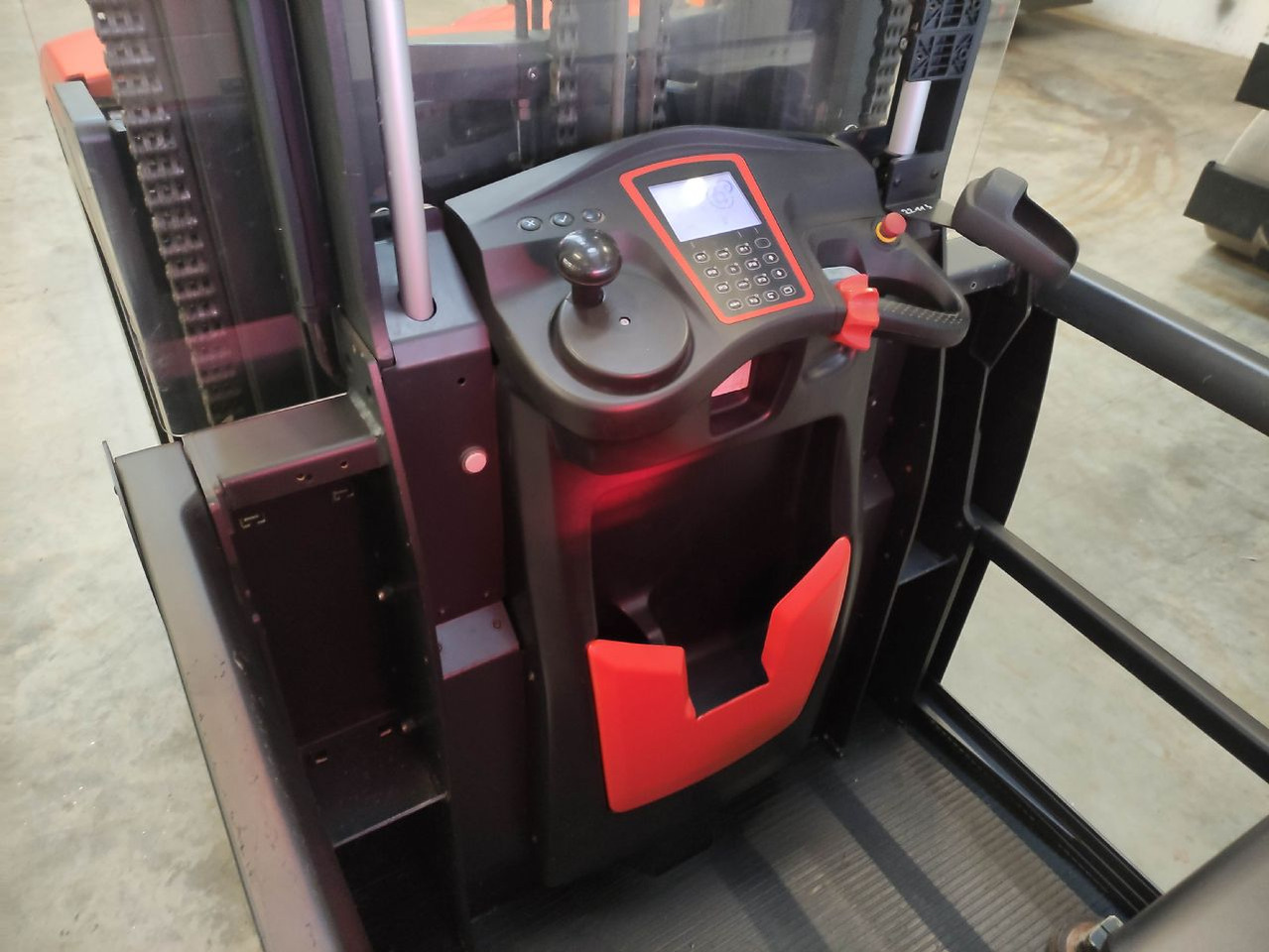 Linde V Modular - Sipariş hazırlama makinası: fotoğraf 5 Linde V Modular - Sipariş hazırlama makinası: fotoğraf 5