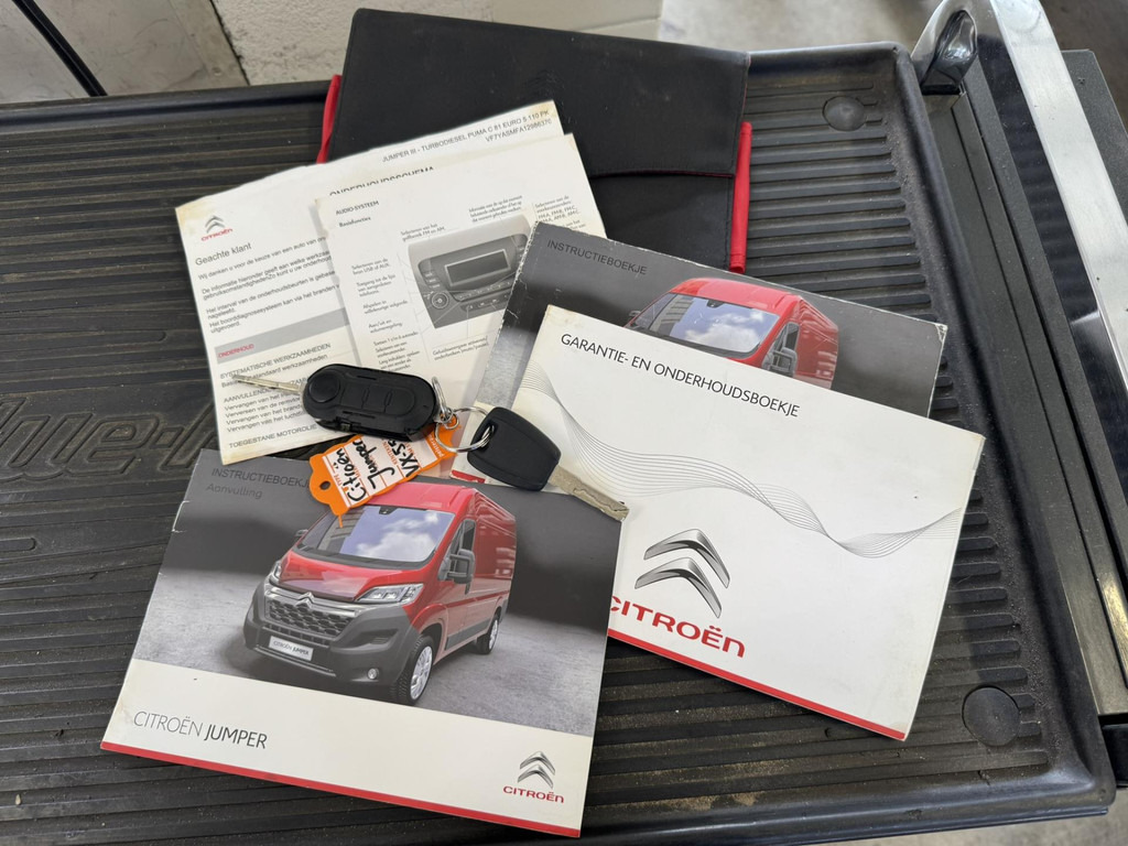 Citroën Jumper-30 2.2 HDI L1H1 Economy 3 Zitplaatsen Airco Cruise Bluetooth Media player - Panelvan: fotoğraf 4 Citroën Jumper-30 2.2 HDI L1H1 Economy 3 Zitplaatsen Airco Cruise Bluetooth Media player - Panelvan: fotoğraf 4