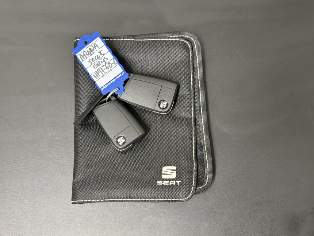 SEAT Arona-1.0 TSI FR Business Adaptive cruise Climate control Full LED Apple Carplay / Android Auto Link Parkeersensor achter - SUV: fotoğraf 3 SEAT Arona-1.0 TSI FR Business Adaptive cruise Climate control Full LED Apple Carplay / Android Auto Link Parkeersensor achter - SUV: fotoğraf 3