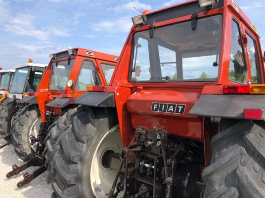 Fiat 880 DT tracteur - Traktör: fotoğraf 4 Fiat 880 DT tracteur - Traktör: fotoğraf 4