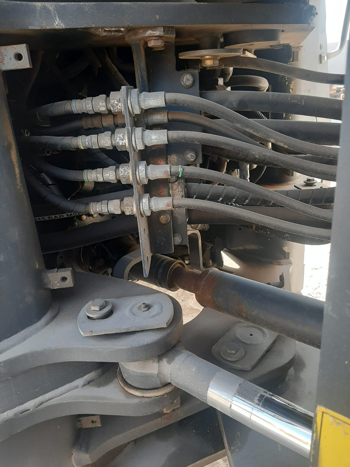 Yükleyici KOMATSU WA380-6: fotoğraf 7