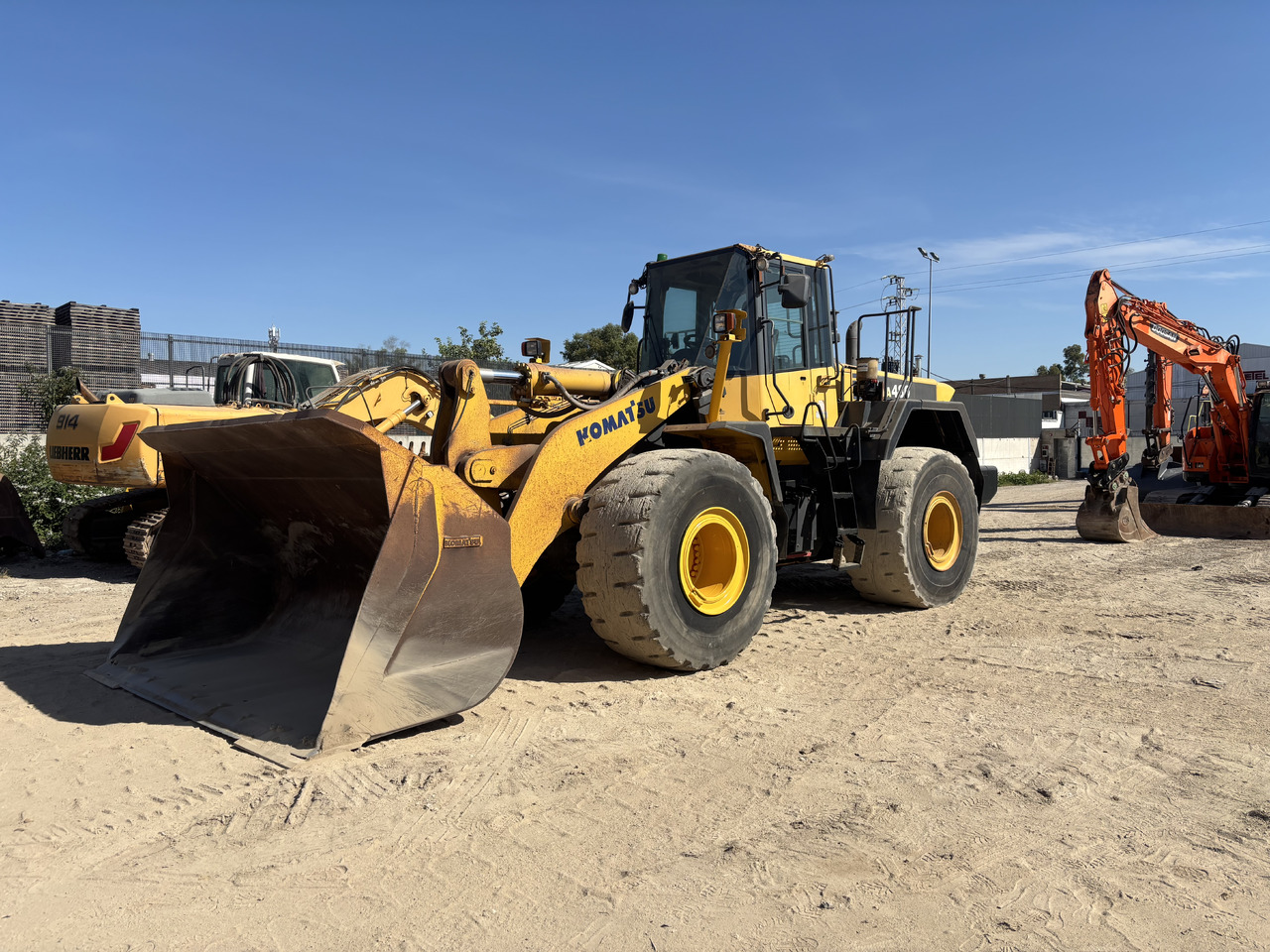 KOMATSU WA480-6 - Tekerlekli yükleyici: fotoğraf 1 KOMATSU WA480-6 - Tekerlekli yükleyici: fotoğraf 1