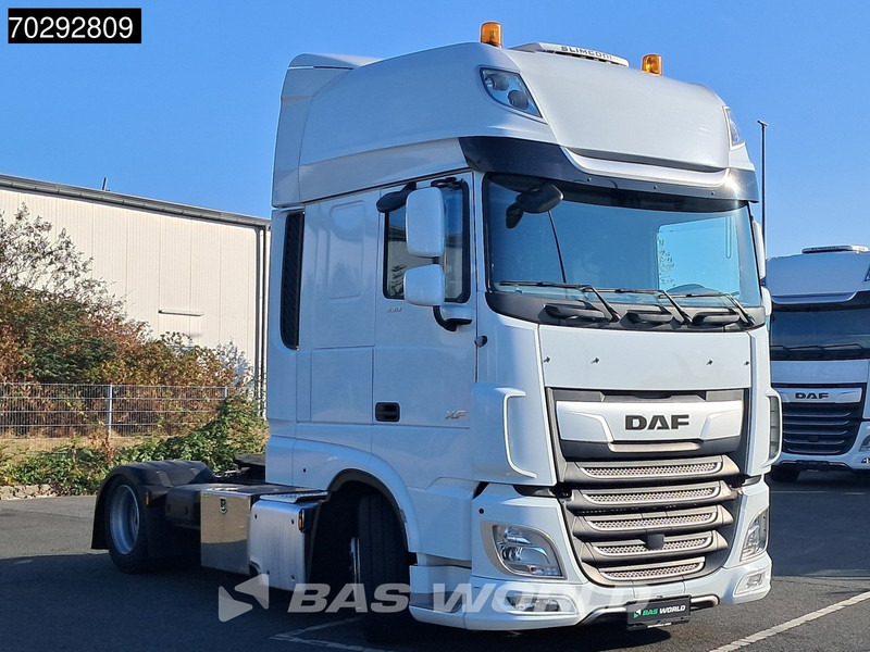 DAF XF 530 4X2 Mega SSC Retarder 2xTanks ACC Standklima Euro 6 - Çekici: fotoğraf 3 DAF XF 530 4X2 Mega SSC Retarder 2xTanks ACC Standklima Euro 6 - Çekici: fotoğraf 3