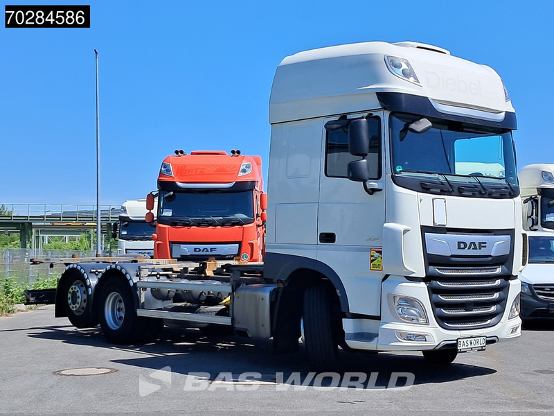 DAF XF 450 6X2 BDF SSC Retarder 2x Tanks Liftachse Standklima LED ACC Euro 6 - Konteynır taşıyıcı/ Yedek karoser kamyon: fotoğraf 3 DAF XF 450 6X2 BDF SSC Retarder 2x Tanks Liftachse Standklima LED ACC Euro 6 - Konteynır taşıyıcı/ Yedek karoser kamyon: fotoğraf 3