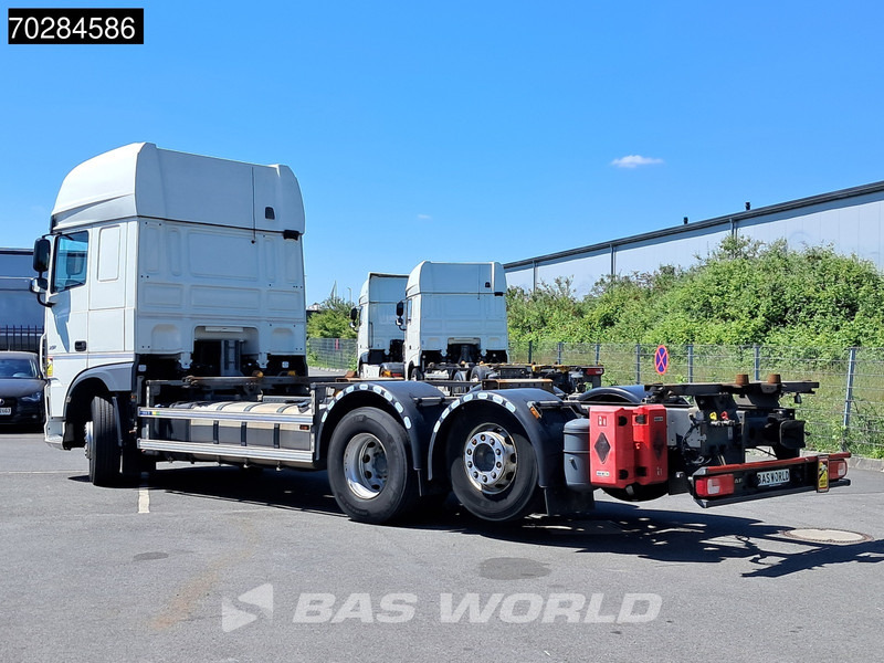 DAF XF 450 6X2 BDF SSC Retarder 2x Tanks Liftachse Standklima LED ACC Euro 6 - Konteynır taşıyıcı/ Yedek karoser kamyon: fotoğraf 2 DAF XF 450 6X2 BDF SSC Retarder 2x Tanks Liftachse Standklima LED ACC Euro 6 - Konteynır taşıyıcı/ Yedek karoser kamyon: fotoğraf 2