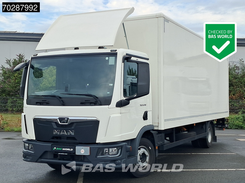 MAN TGL 12.250 4X2 12tonner LOW Mileage! 1500kg Ladebordwand Automatic Euro 6 - Kapalı kasa kamyon: fotoğraf 1 MAN TGL 12.250 4X2 12tonner LOW Mileage! 1500kg Ladebordwand Automatic Euro 6 - Kapalı kasa kamyon: fotoğraf 1
