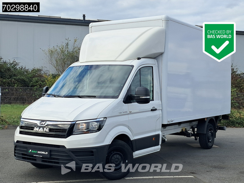 Volkswagen Crafter 140pk Ladebordwand Automatik 140PS Koffer Kamera Tempomat Klima Euro6 20m3 A/C Cruise control - Kapalı kasa kamyonet: fotoğraf 1 Volkswagen Crafter 140pk Ladebordwand Automatik 140PS Koffer Kamera Tempomat Klima Euro6 20m3 A/C Cruise control - Kapalı kasa kamyonet: fotoğraf 1