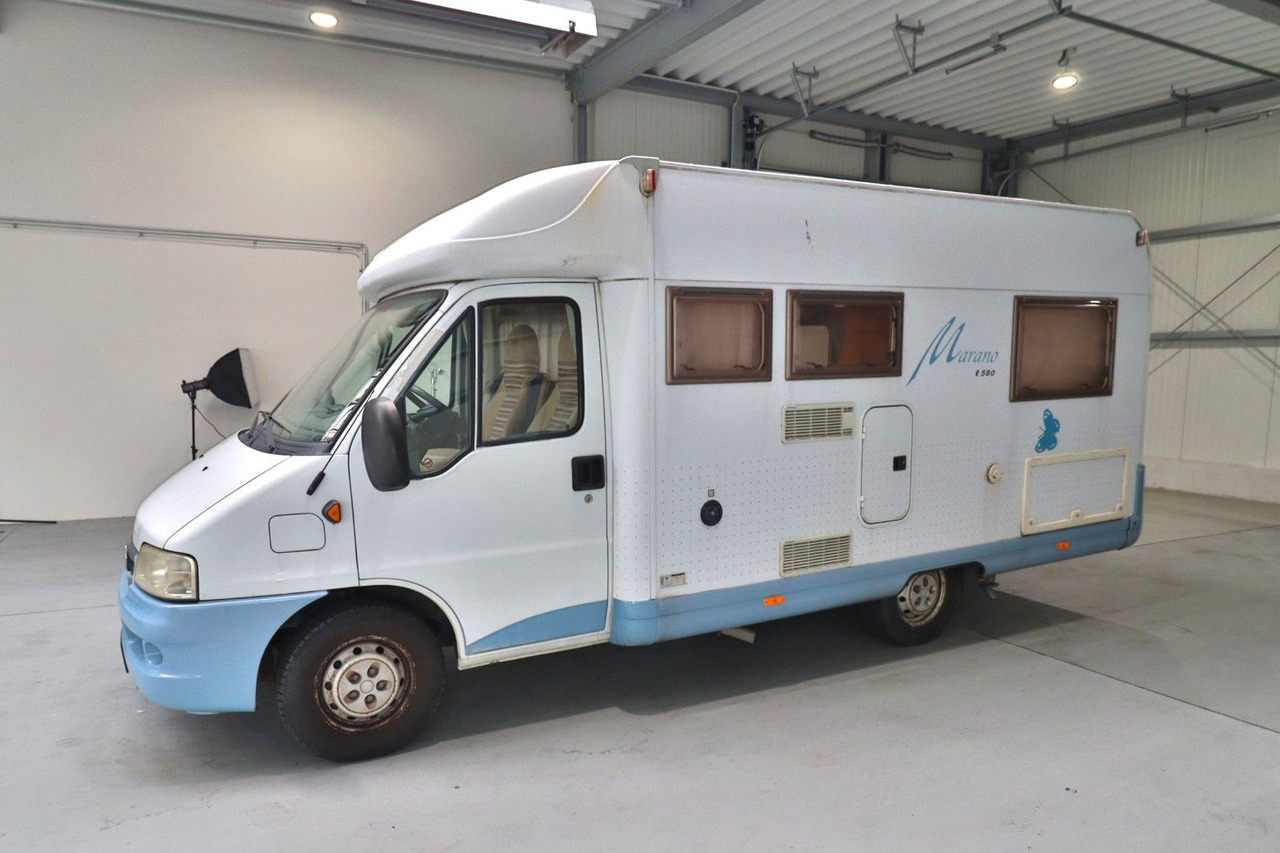 Bürstner T 580 Marano/Festbett/Solar/Markise/nur 5,99 m - Semi entegre karavan: fotoğraf 3 Bürstner T 580 Marano/Festbett/Solar/Markise/nur 5,99 m - Semi entegre karavan: fotoğraf 3
