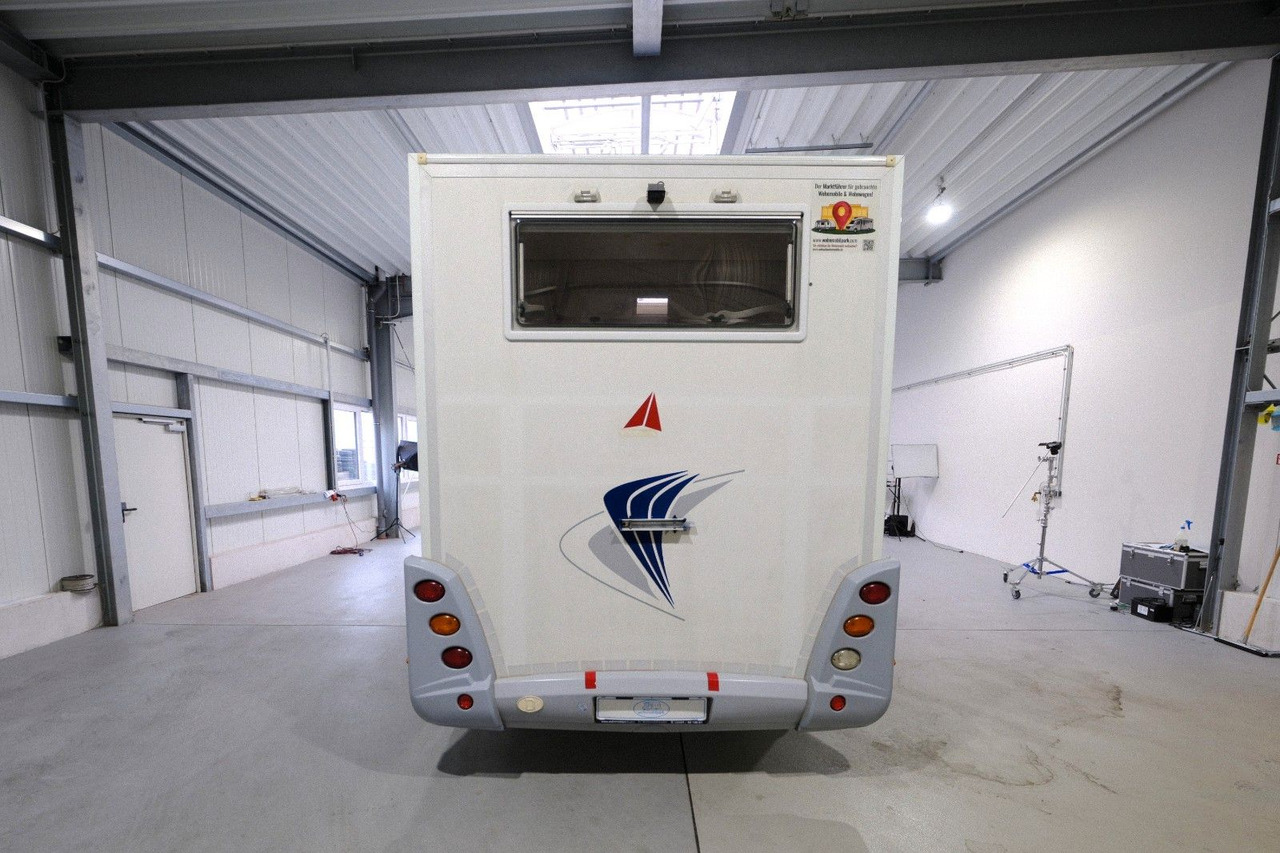 Frankia I 650 QS HolidayClass/Festbett+Hubbett/Klima/DPF - Entegre karavan: fotoğraf 5 Frankia I 650 QS HolidayClass/Festbett+Hubbett/Klima/DPF - Entegre karavan: fotoğraf 5