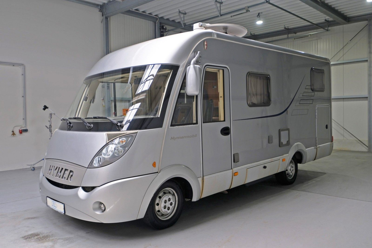 HYMER / ERIBA / HYMERCAR B 514 CL/Festbett+Hubbett/Garage/Klima/Markise - Entegre karavan: fotoğraf 2 HYMER / ERIBA / HYMERCAR B 514 CL/Festbett+Hubbett/Garage/Klima/Markise - Entegre karavan: fotoğraf 2