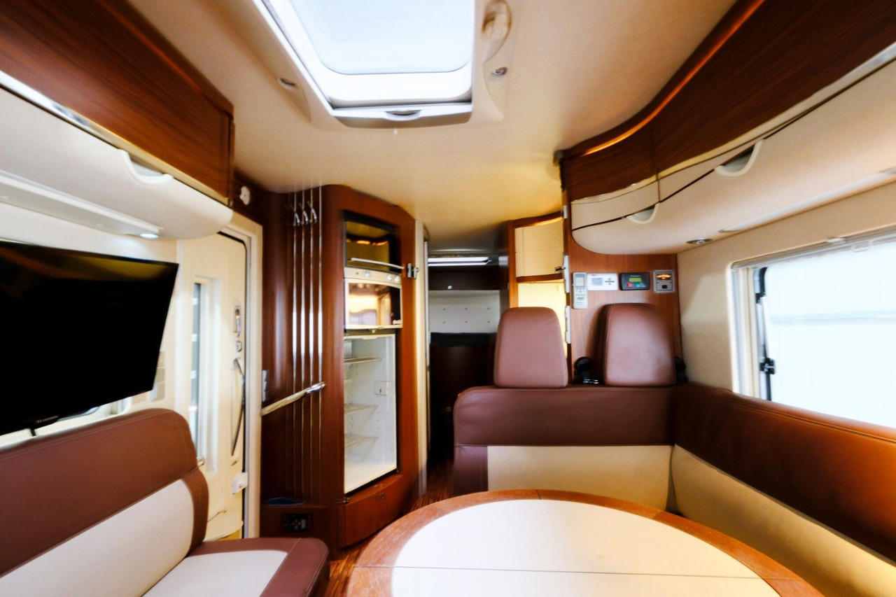 HYMER / ERIBA / HYMERCAR S 800/Automatik/Festbett+Hubbett/Klima/Solar/AHK HYMER / ERIBA / HYMERCAR S 800/Automatik/Festbett+Hubbett/Klima/Solar/AHK - Entegre karavan: fotoğraf 5 HYMER / ERIBA / HYMERCAR S 800/Automatik/Festbett+Hubbett/Klima/Solar/AHK HYMER / ERIBA / HYMERCAR S 800/Automatik/Festbett+Hubbett/Klima/Solar/AHK - Entegre karavan: fotoğraf 5