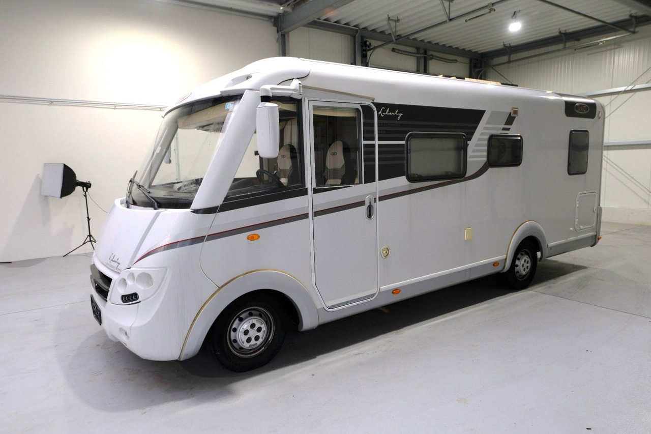 LMC Liberty Explorer I 665 G/Festbett+Hubbett/Solar - Entegre karavan: fotoğraf 3 LMC Liberty Explorer I 665 G/Festbett+Hubbett/Solar - Entegre karavan: fotoğraf 3