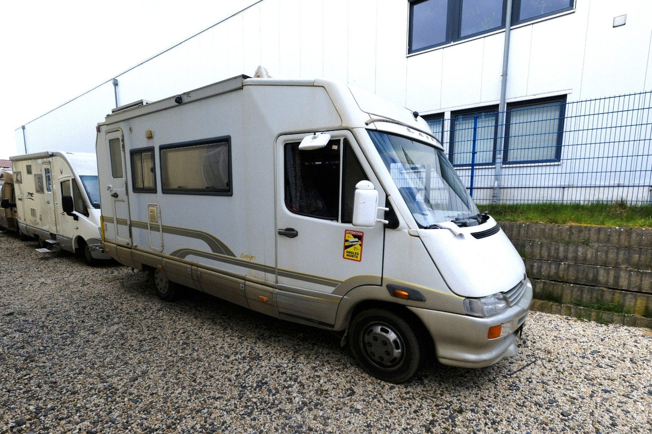 Laika Ecovip 400 I/Hubbett/Standklima/Markise/Solar - Entegre karavan: fotoğraf 2 Laika Ecovip 400 I/Hubbett/Standklima/Markise/Solar - Entegre karavan: fotoğraf 2