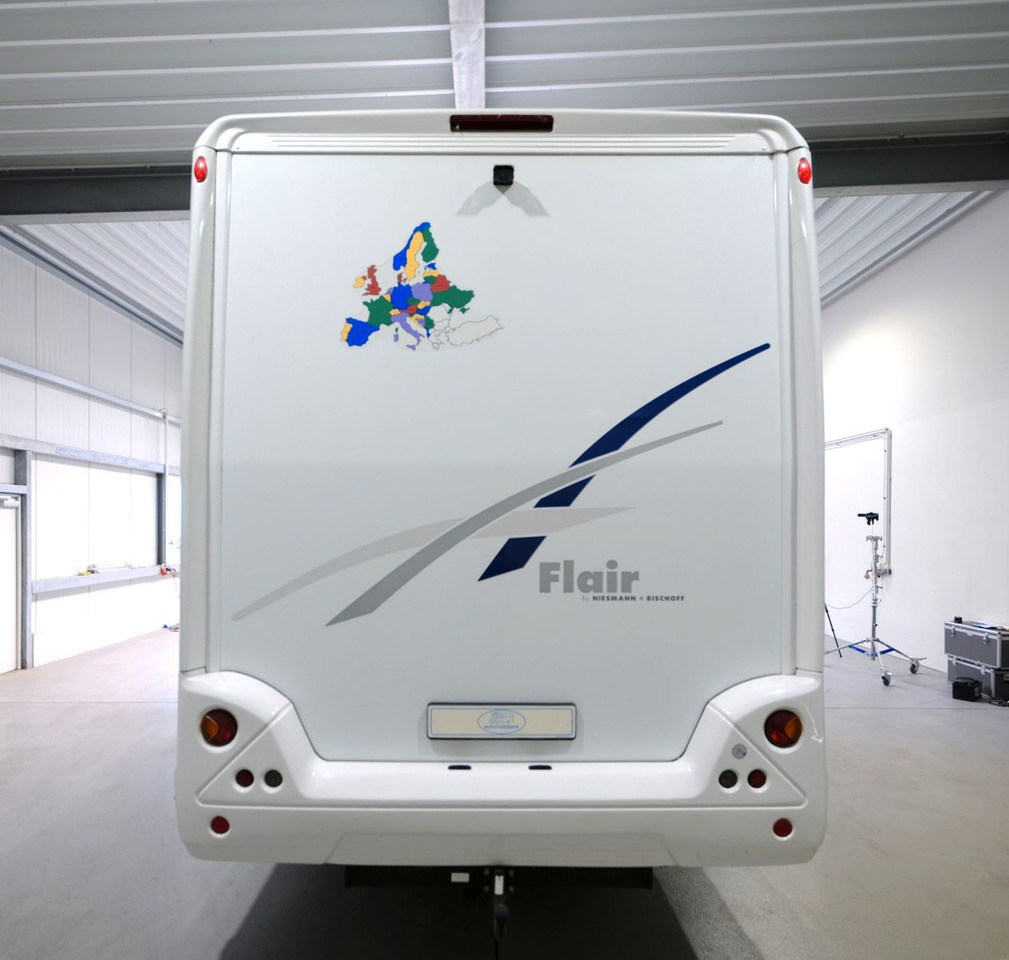 Niesmann + Bischoff Flair I 8000 EB / Automatik / Einzelbetten / TOP - Entegre karavan: fotoğraf 5 Niesmann + Bischoff Flair I 8000 EB / Automatik / Einzelbetten / TOP - Entegre karavan: fotoğraf 5