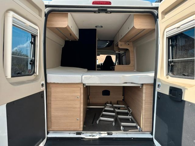 Camper van Pössl Roadcar R 600- AUFSTELLDACH-4 SCHLAFPLÄTZE-TOP: fotoğraf 11