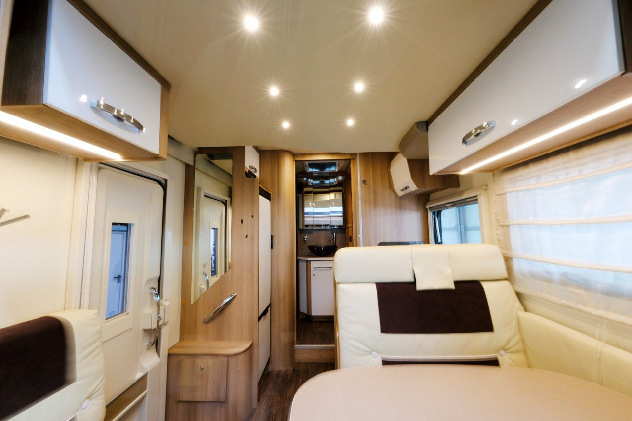 Roller Team Kronos 264 TL/Queensbett+Hubbett/Solar/Garage Roller Team Kronos 264 TL/Queensbett+Hubbett/Solar/Garage - Semi entegre karavan: fotoğraf 5 Roller Team Kronos 264 TL/Queensbett+Hubbett/Solar/Garage Roller Team Kronos 264 TL/Queensbett+Hubbett/Solar/Garage - Semi entegre karavan: fotoğraf 5