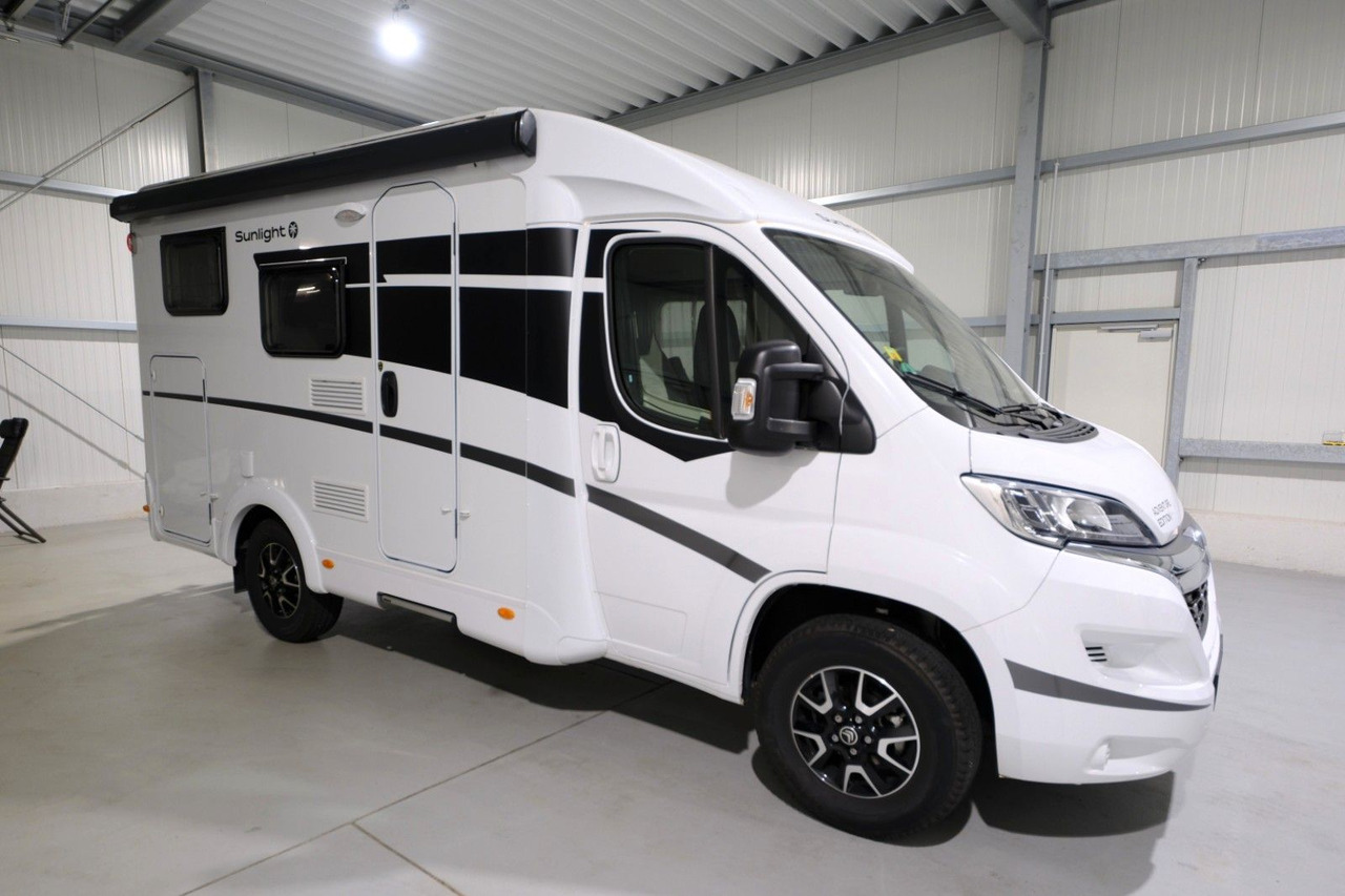 Sunlight V 60 Adventure Edition/Festbett/Garage/Klima/TOP - Semi entegre karavan: fotoğraf 1 Sunlight V 60 Adventure Edition/Festbett/Garage/Klima/TOP - Semi entegre karavan: fotoğraf 1