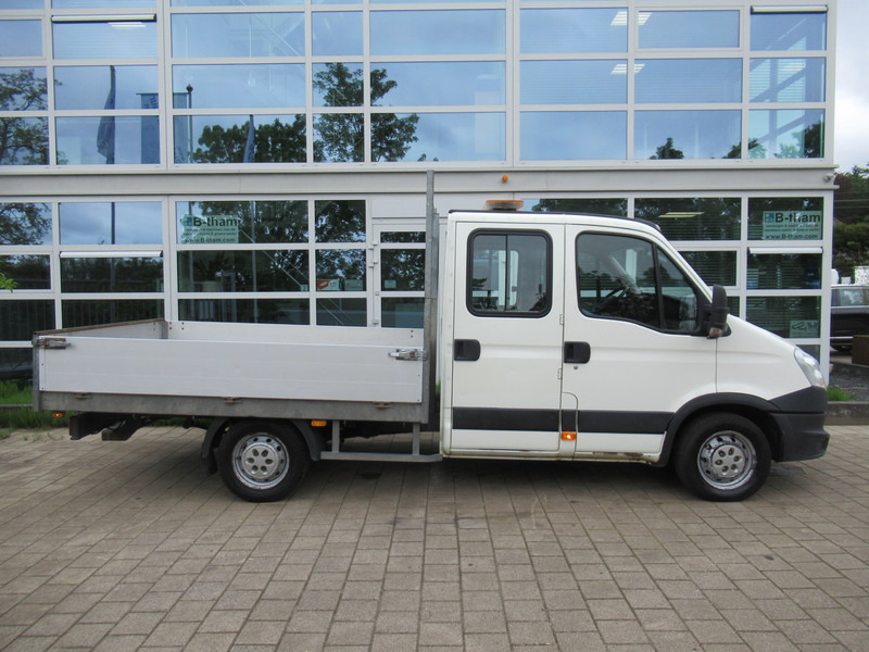 Iveco Daily 29L13 2.3HPi 93KW 345 DOKA Dubbelcabine - Açık kasa kamyonet, Çift kabin kamyonet: fotoğraf 2 Iveco Daily 29L13 2.3HPi 93KW 345 DOKA Dubbelcabine - Açık kasa kamyonet, Çift kabin kamyonet: fotoğraf 2