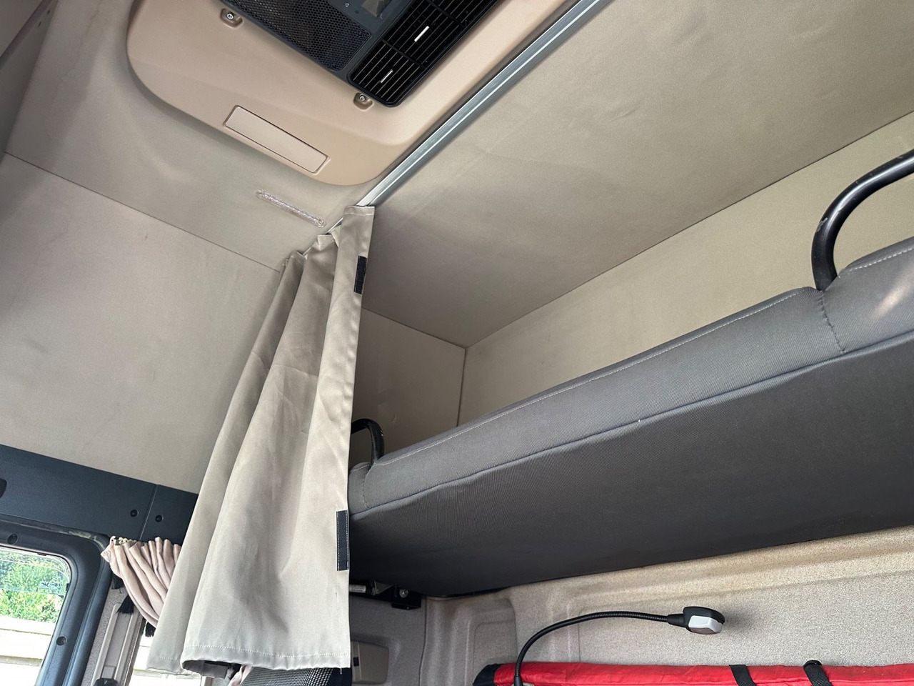 MAN 8.250 TGL*VDI2700*TOP*4-er Zug BFT Anhänger MAN 8.250 TGL*4x L1H1*XLX Kabine*VDI2700*TOP* - Araba taşıyıcı kamyon: fotoğraf 5 MAN 8.250 TGL*VDI2700*TOP*4-er Zug BFT Anhänger MAN 8.250 TGL*4x L1H1*XLX Kabine*VDI2700*TOP* - Araba taşıyıcı kamyon: fotoğraf 5