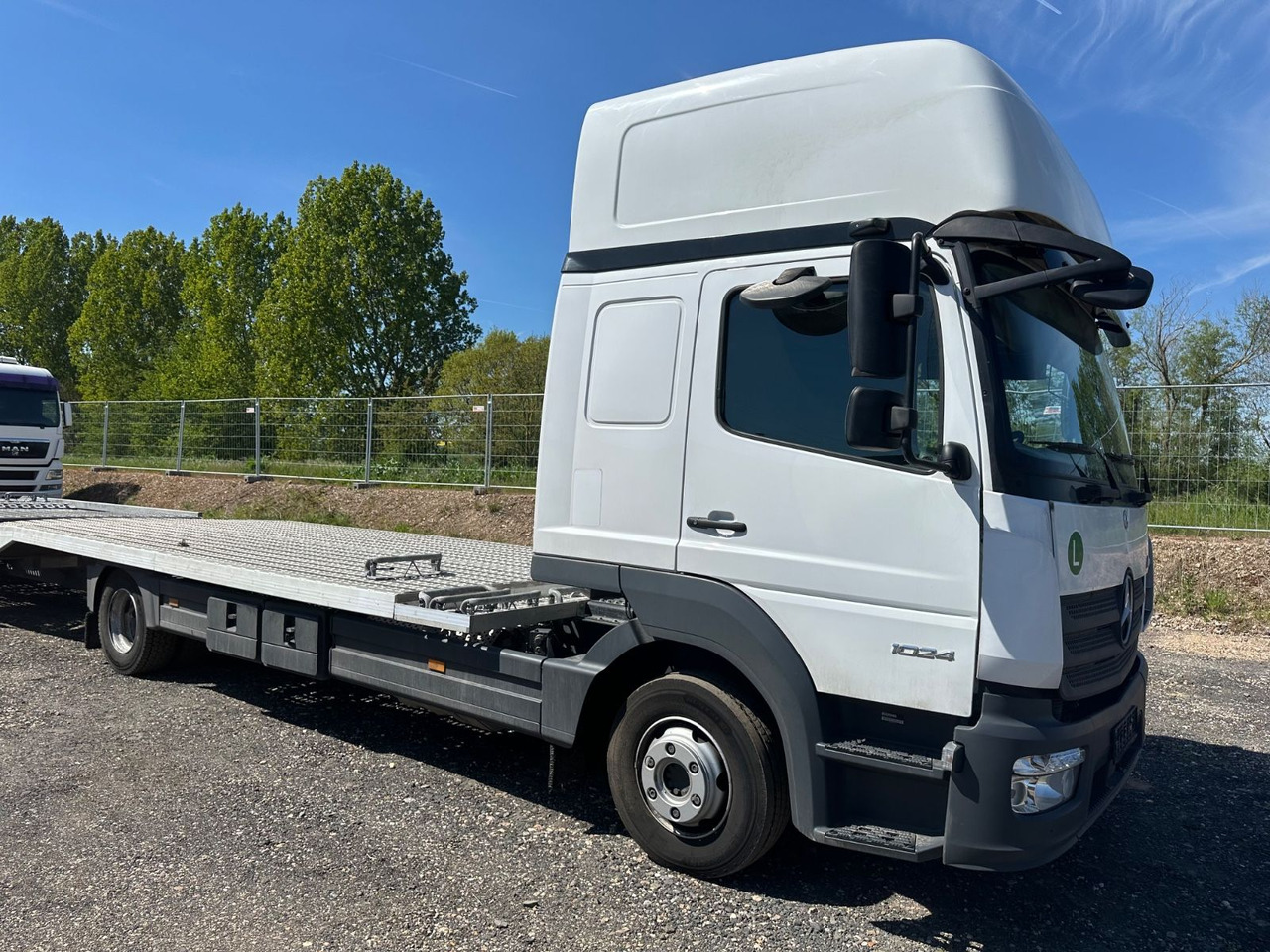 Mercedes-Benz Atego 1024 Flachzug 2-Bett Winde VDI2700 - Araba taşıyıcı kamyon: fotoğraf 3 Mercedes-Benz Atego 1024 Flachzug 2-Bett Winde VDI2700 - Araba taşıyıcı kamyon: fotoğraf 3