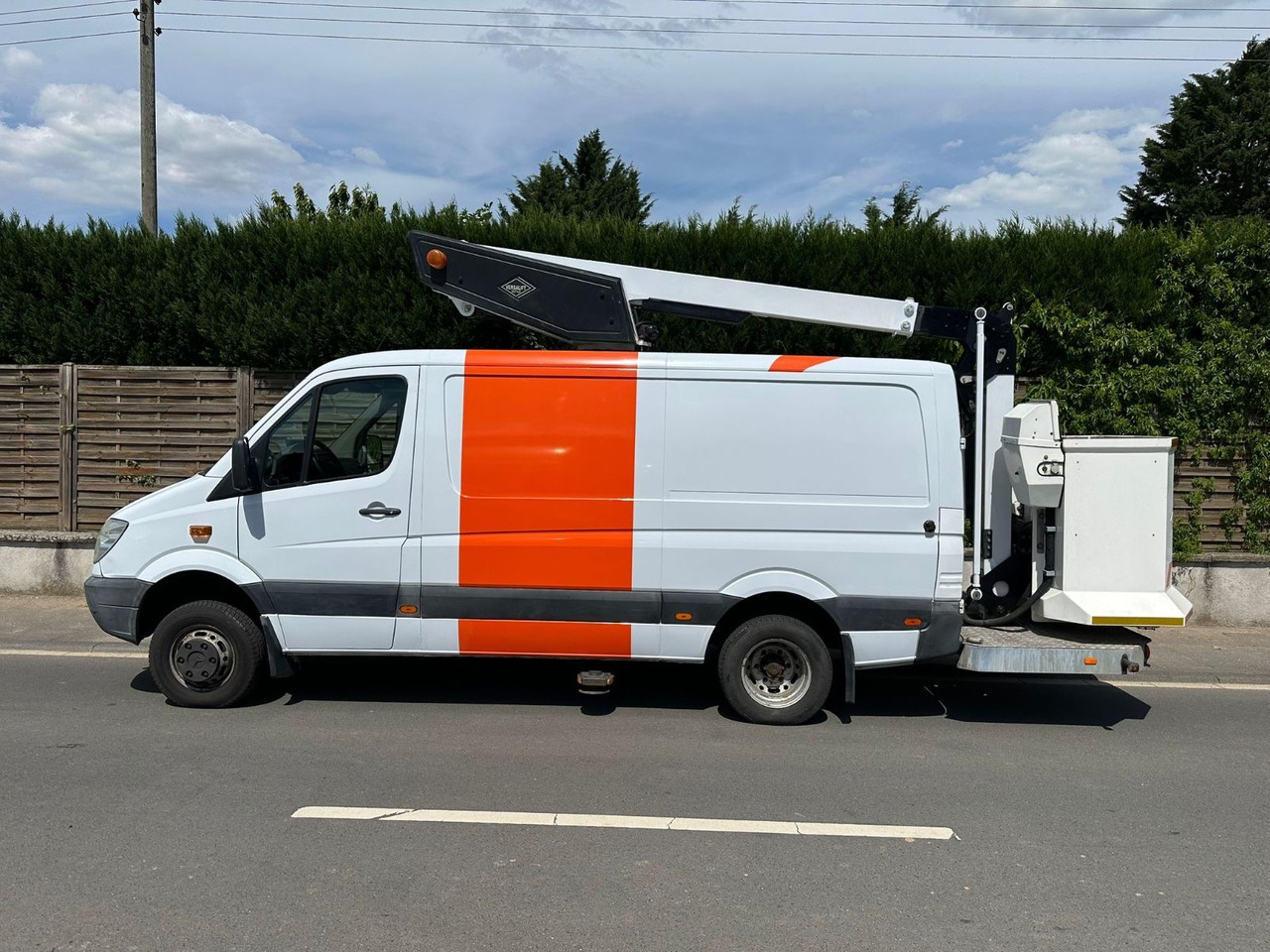 Mercedes-Benz Sprinter 515 CDI 4X4 13,2m Versailift ET-38-LFHD - Araç üzerine platform: fotoğraf 2 Mercedes-Benz Sprinter 515 CDI 4X4 13,2m Versailift ET-38-LFHD - Araç üzerine platform: fotoğraf 2