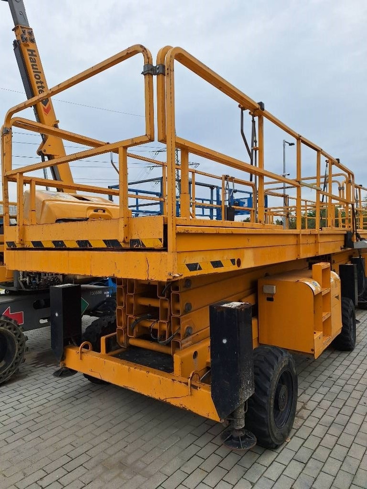 Haulotte H 15 SXL - Makasli platform: fotoğraf 4 Haulotte H 15 SXL - Makasli platform: fotoğraf 4