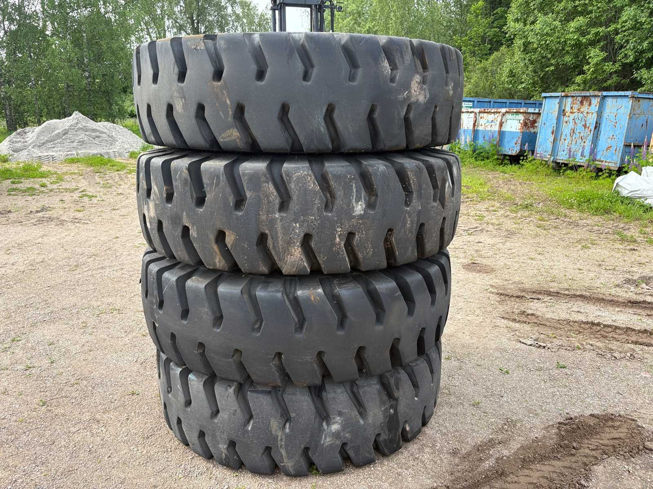 Heavy Duty Tyres Nokia HTS 16.00-25 4 pcs - Lastik - Binek araba: fotoğraf 3 Heavy Duty Tyres Nokia HTS 16.00-25 4 pcs - Lastik - Binek araba: fotoğraf 3