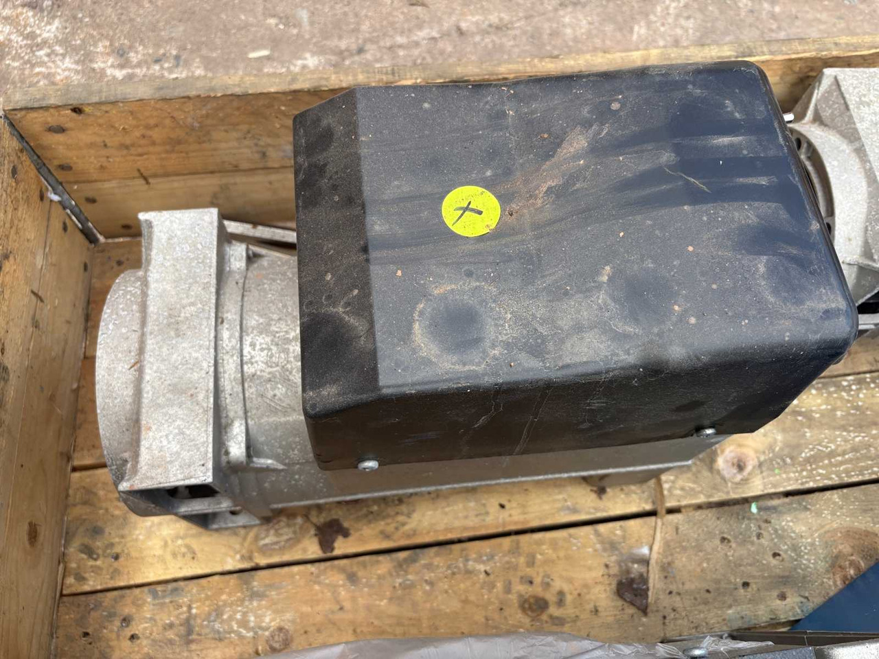 Welding generator Sincro EW 220 DC - Kaynak ekipmanları: fotoğraf 4 Welding generator Sincro EW 220 DC - Kaynak ekipmanları: fotoğraf 4
