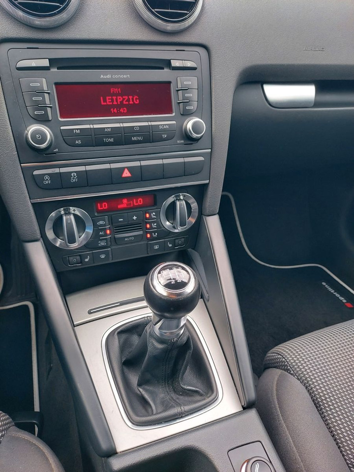 Station wagon Audi A3 Sportback 2.0 TDI Ambition Xenon Klima Sitzhe: fotoğraf 14