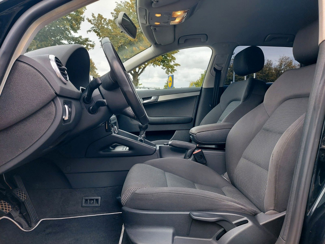 Station wagon Audi A3 Sportback 2.0 TDI Ambition Xenon Klima Sitzhe: fotoğraf 10