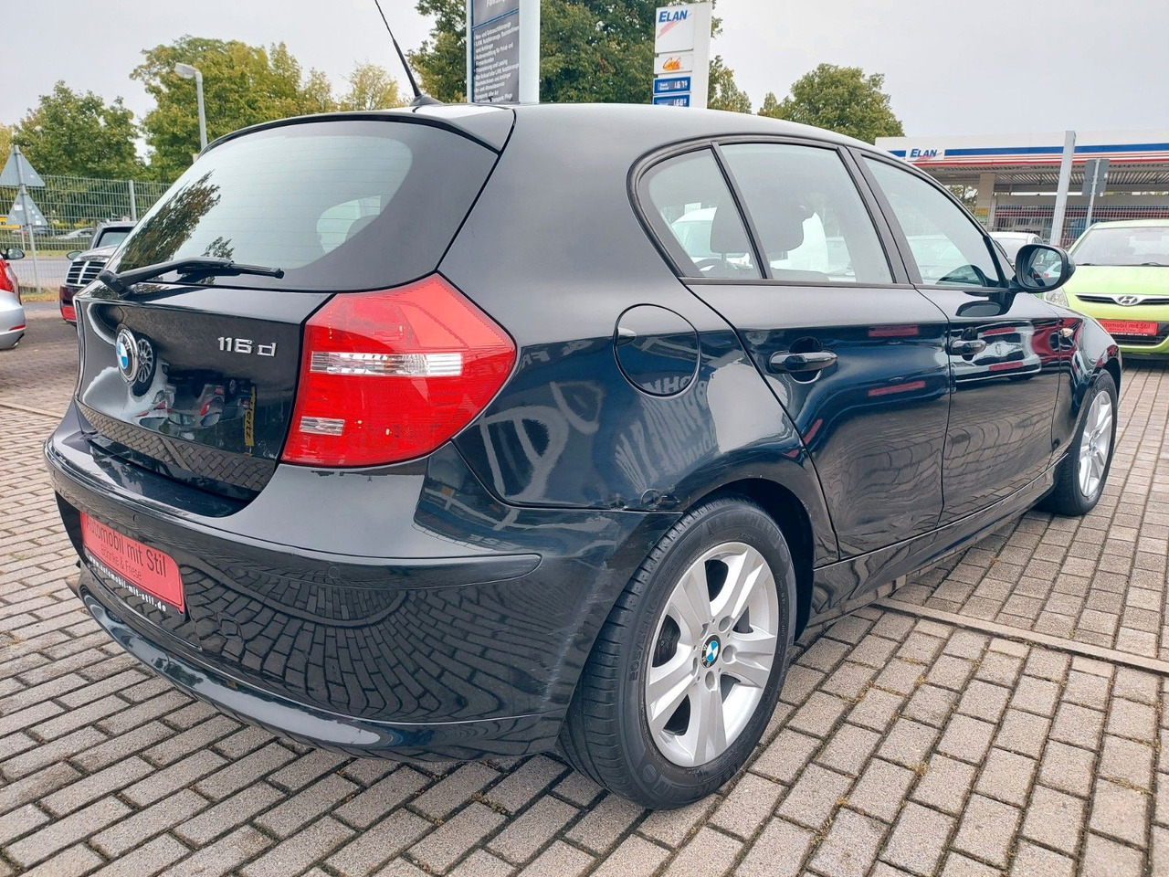BMW 116 Baureihe 1 Lim. 116d Klima Sitzheizung - Sedan araba: fotoğraf 3 BMW 116 Baureihe 1 Lim. 116d Klima Sitzheizung - Sedan araba: fotoğraf 3