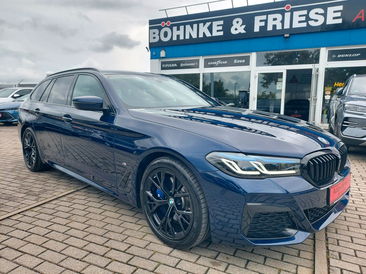 BMW 520 Touring d xDrive M Sport Pro H&K Standheiz - Station wagon: fotoğraf 1 BMW 520 Touring d xDrive M Sport Pro H&K Standheiz - Station wagon: fotoğraf 1