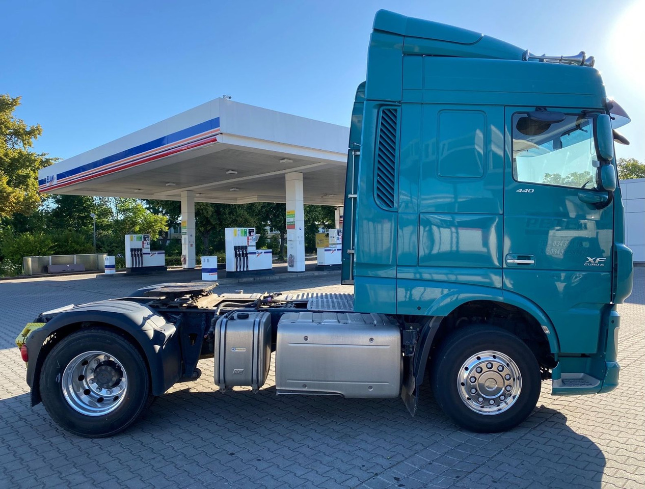 DAF XF 440 EURO 6 KIPPHYDRAULIK ALUFELGEN - Çekici: fotoğraf 2 DAF XF 440 EURO 6 KIPPHYDRAULIK ALUFELGEN - Çekici: fotoğraf 2