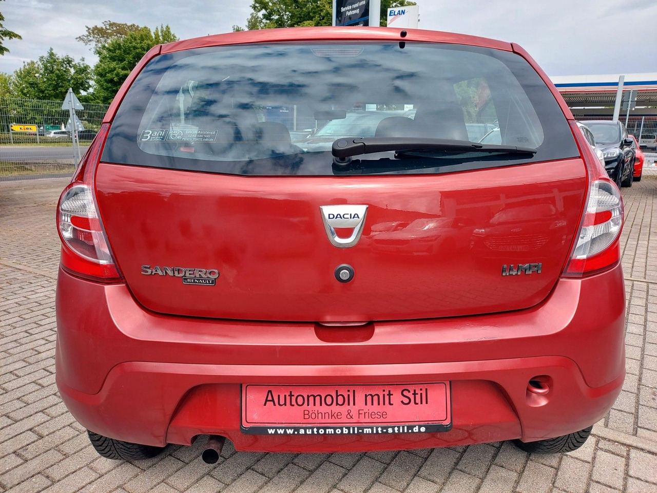 Dacia Sandero 1.4 MPI CD-Radio M+S - Sedan araba: fotoğraf 5 Dacia Sandero 1.4 MPI CD-Radio M+S - Sedan araba: fotoğraf 5