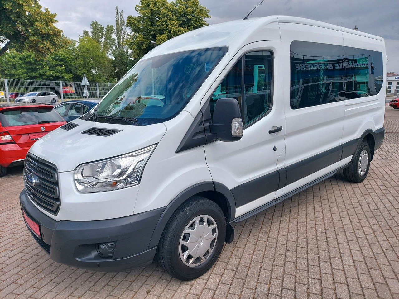 Ford Transit Kombi 350 L3 hoch Trend Rollstuhl Lift - Minivan: fotoğraf 2 Ford Transit Kombi 350 L3 hoch Trend Rollstuhl Lift - Minivan: fotoğraf 2