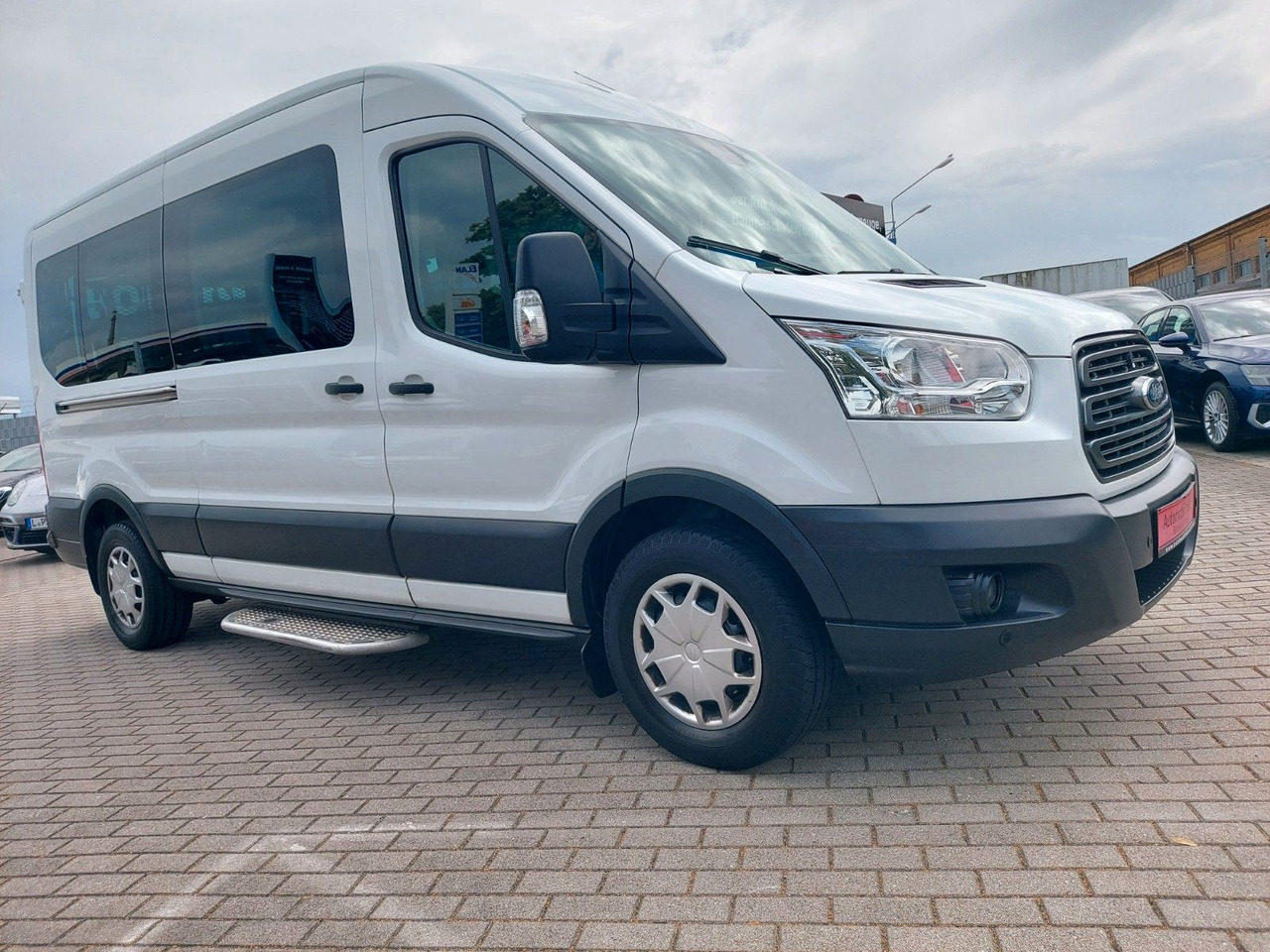 Ford Transit Kombi 350 L3 hoch Trend Rollstuhl Lift - Minivan: fotoğraf 4 Ford Transit Kombi 350 L3 hoch Trend Rollstuhl Lift - Minivan: fotoğraf 4