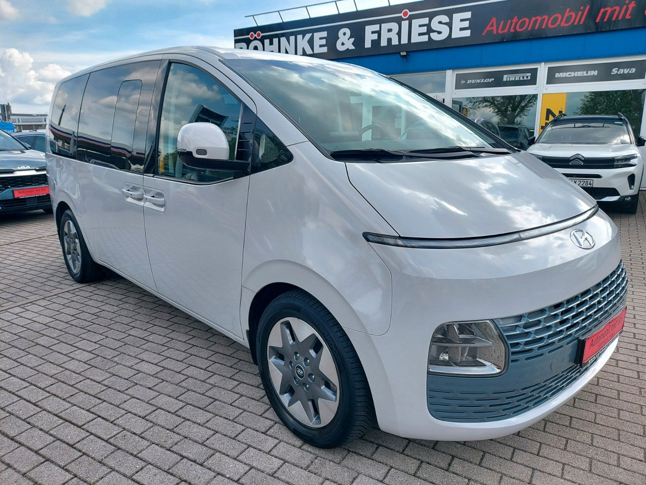Hyundai Staria Prime 2WD LED NAVI LEDER ACC KAMERA - Minivan: fotoğraf 1 Hyundai Staria Prime 2WD LED NAVI LEDER ACC KAMERA - Minivan: fotoğraf 1