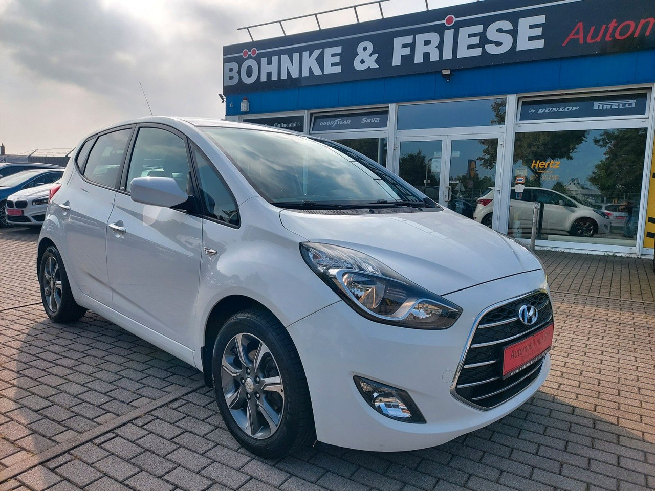Hyundai ix20 Passion Automatik Klima PDC AHK - Binek araba: fotoğraf 1 Hyundai ix20 Passion Automatik Klima PDC AHK - Binek araba: fotoğraf 1