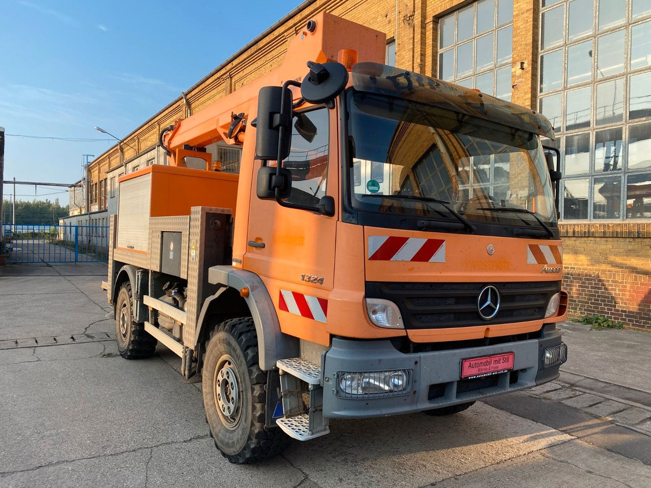 Mercedes-Benz ATEGO 4X4 1324 Hub Steiger Ruthmann T220 - Araç üzerine platform: fotoğraf 2 Mercedes-Benz ATEGO 4X4 1324 Hub Steiger Ruthmann T220 - Araç üzerine platform: fotoğraf 2