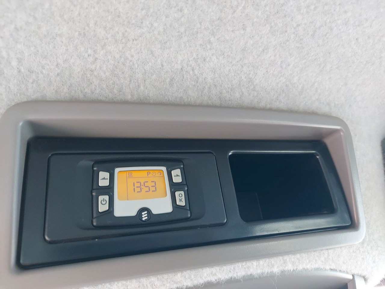 Mercedes-Benz Sprinter II Pritsche DoKa 316 4X4 Klima Standhei - Minivan: fotoğraf 3 Mercedes-Benz Sprinter II Pritsche DoKa 316 4X4 Klima Standhei - Minivan: fotoğraf 3