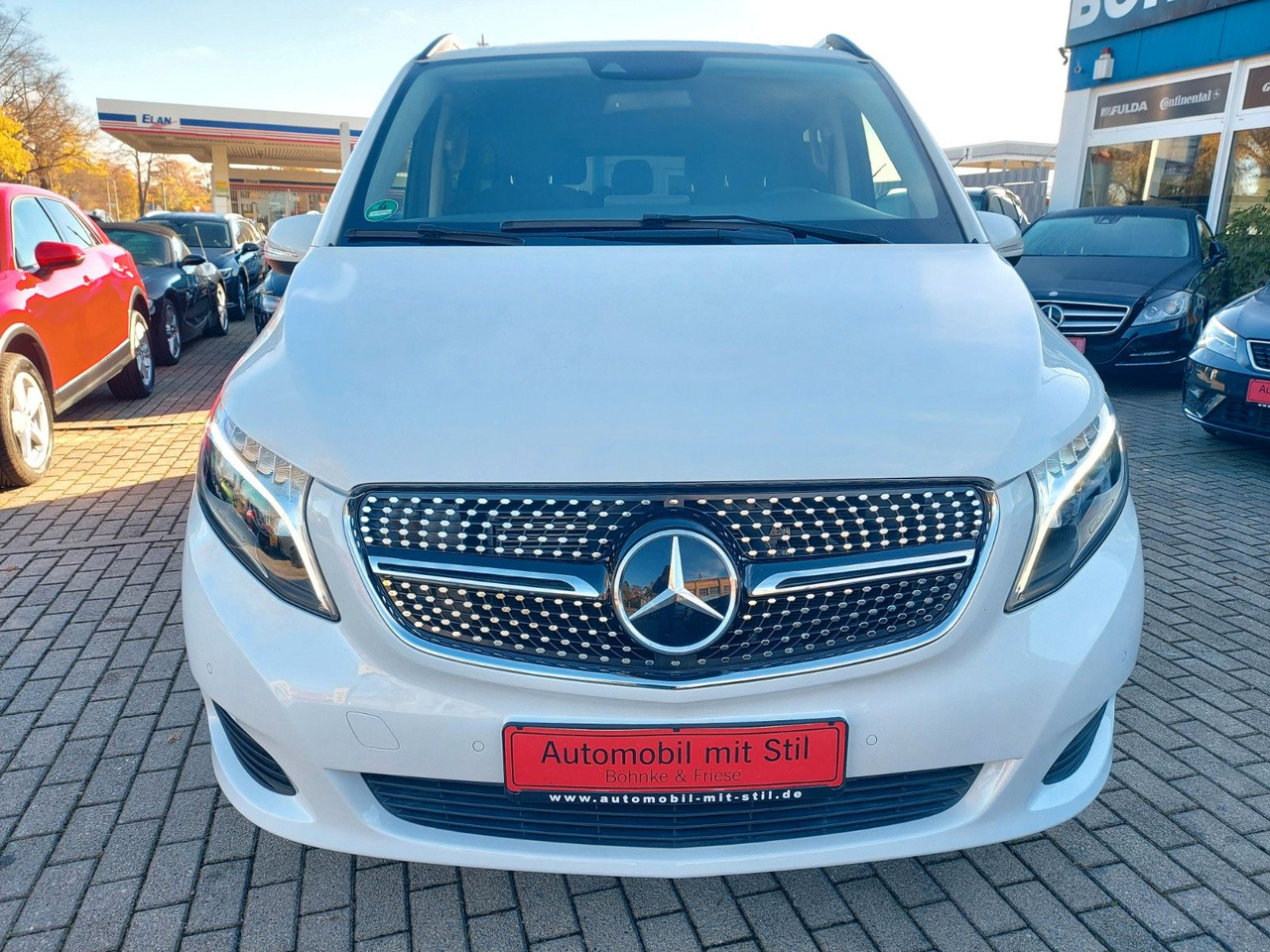 Mercedes-Benz V 250 EDITION 4MATIC lang AMG LED 8 Sitze Radar - Minivan: fotoğraf 3 Mercedes-Benz V 250 EDITION 4MATIC lang AMG LED 8 Sitze Radar - Minivan: fotoğraf 3
