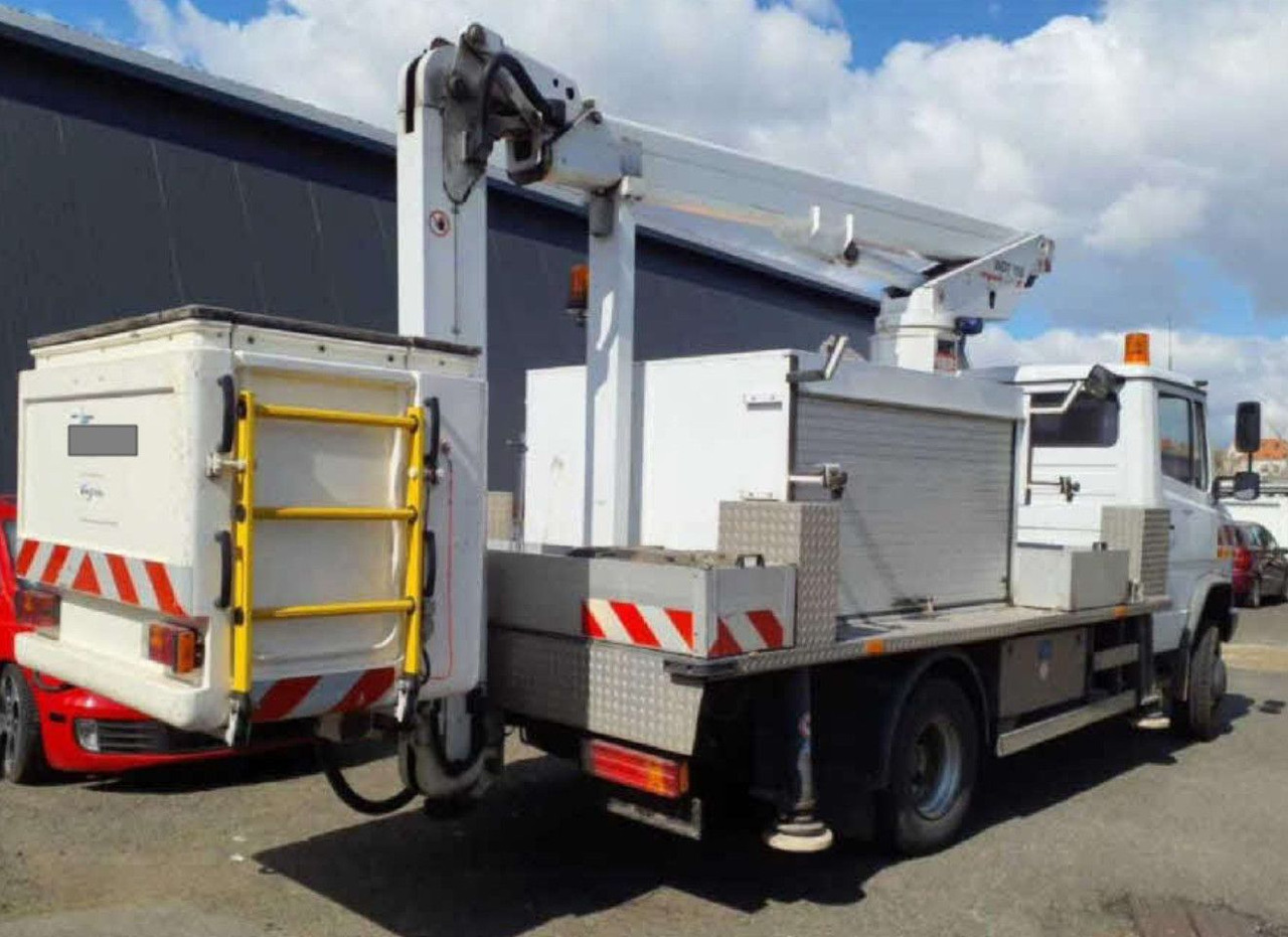 Mercedes-Benz VARIO 814D HUBARBEITS WUMAG 155T 4X4 ALLRAD - Araç üzerine platform: fotoğraf 3 Mercedes-Benz VARIO 814D HUBARBEITS WUMAG 155T 4X4 ALLRAD - Araç üzerine platform: fotoğraf 3