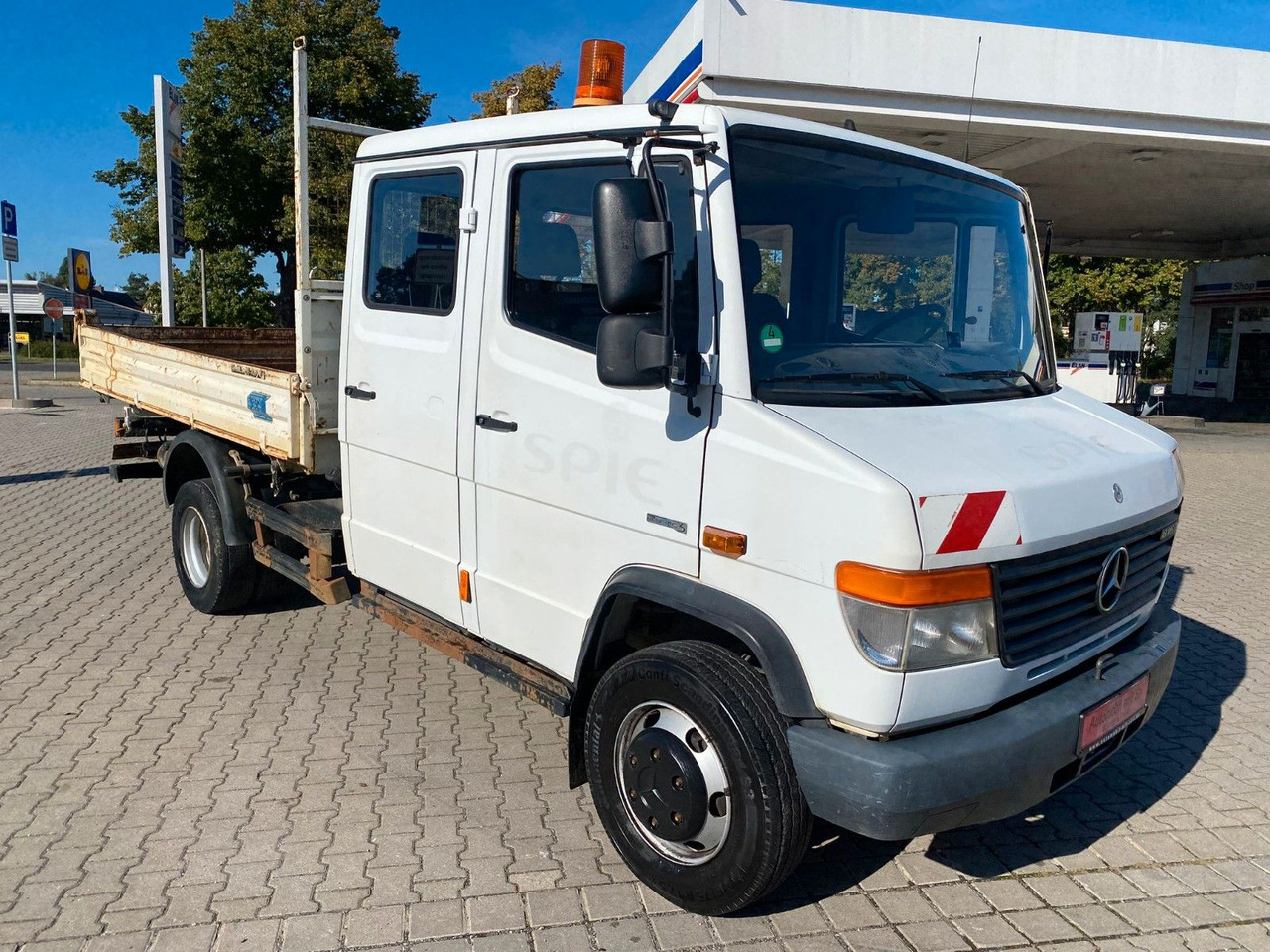 Mercedes-Benz VARIO 816D Doka 3 Seiten Kipper Meiller - Damperli kamyonet, Çift kabin kamyonet: fotoğraf 2 Mercedes-Benz VARIO 816D Doka 3 Seiten Kipper Meiller - Damperli kamyonet, Çift kabin kamyonet: fotoğraf 2