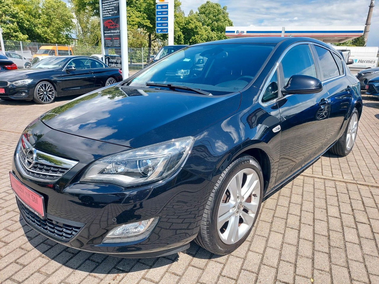 Opel Astra J Lim. 5-trg. Innovation Xenon Navi Sitzhe - Sedan araba: fotoğraf 4 Opel Astra J Lim. 5-trg. Innovation Xenon Navi Sitzhe - Sedan araba: fotoğraf 4