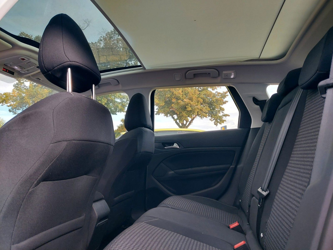 Peugeot 308 SW Active Business Panorama DAB Navi LED - Station wagon: fotoğraf 4 Peugeot 308 SW Active Business Panorama DAB Navi LED - Station wagon: fotoğraf 4