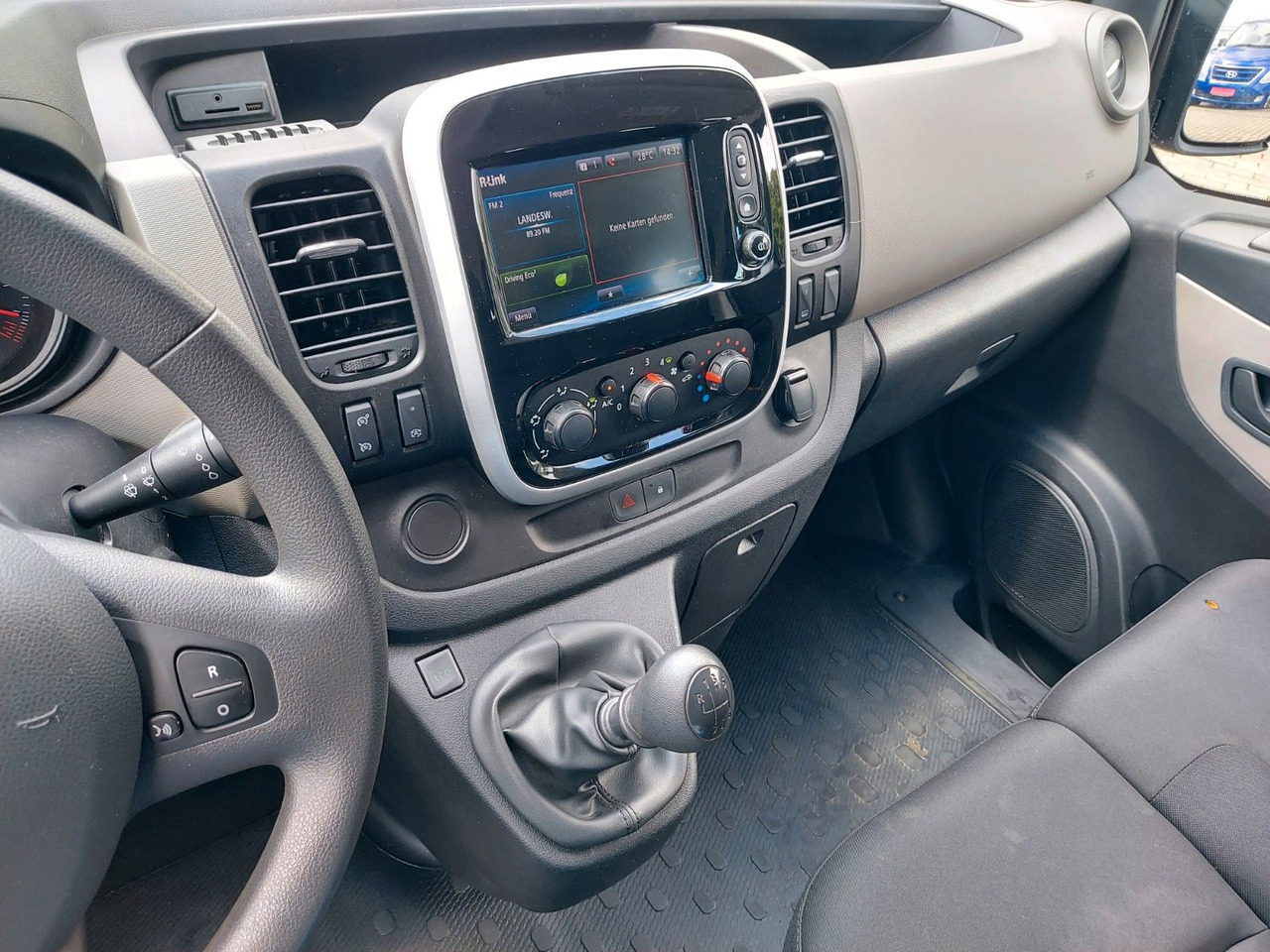 Minivan Renault Trafic Combi L1H1 2,7t  Expression Klima: fotoğraf 13