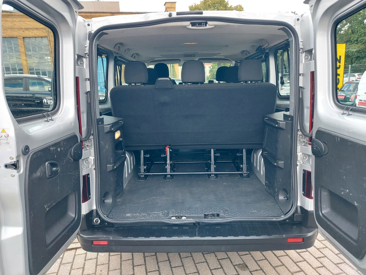Minivan Renault Trafic Combi L1H1 2,7t  Expression Klima: fotoğraf 7